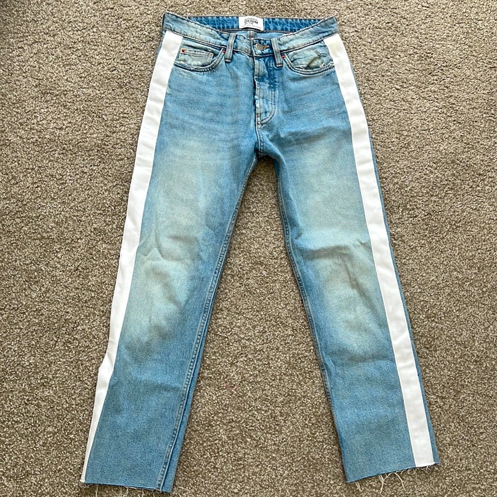 Zara Straight Leg White Side Pipping Jeans Size 04
